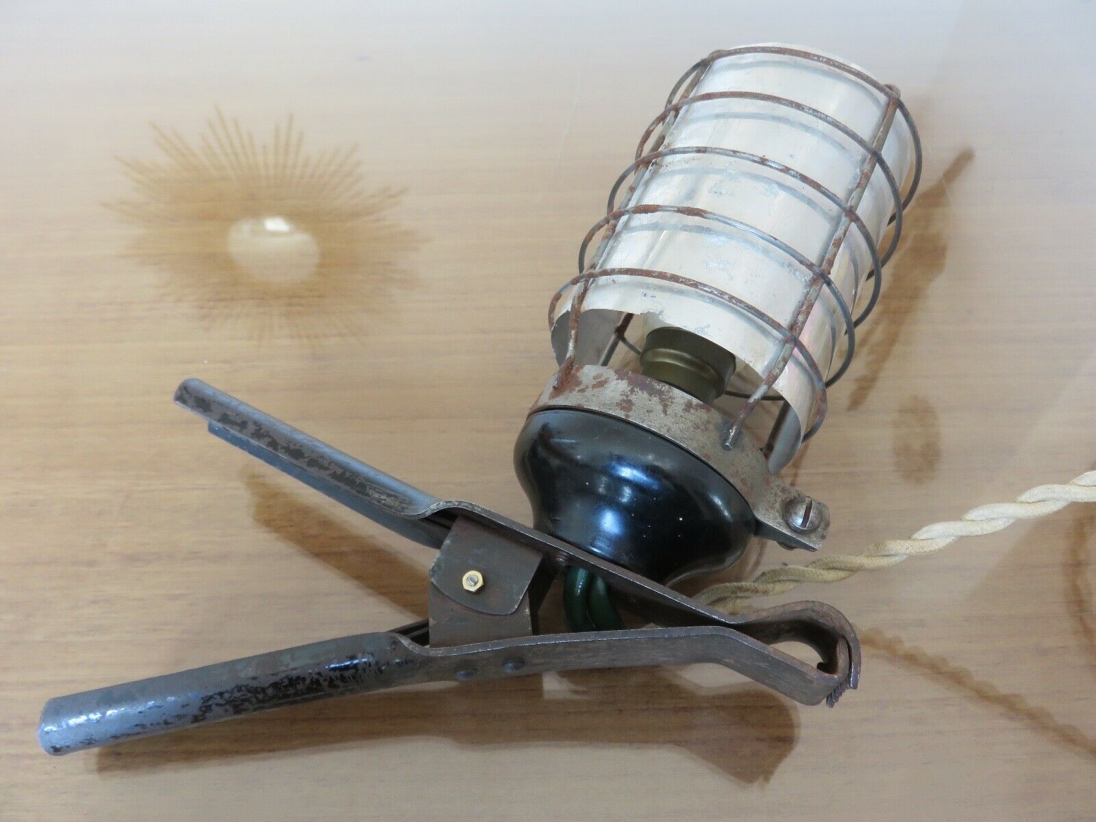 "Radius" bakelite walking lamp 40s 50s