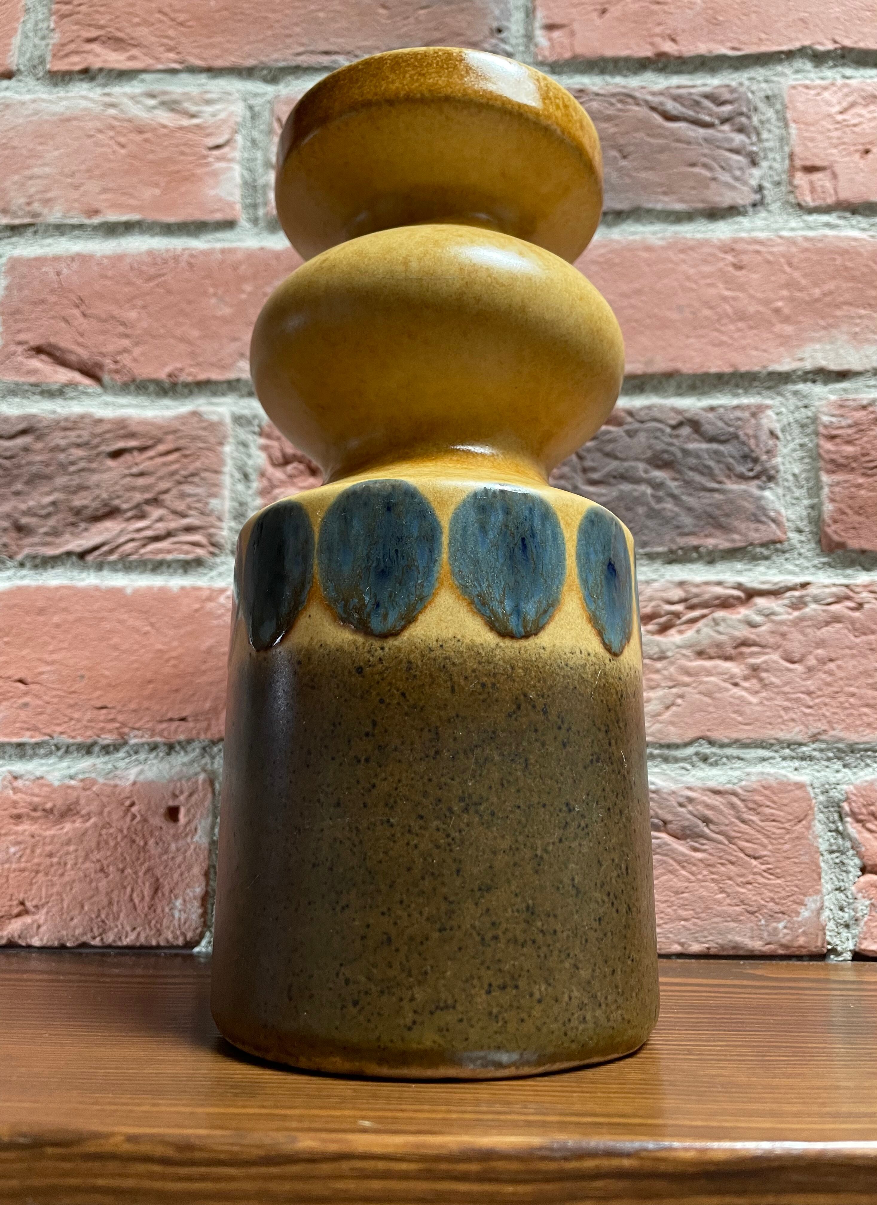 Vase est-allemand de la RDA en jaune, marron et bleu, VEB Haldensleben 3077B,