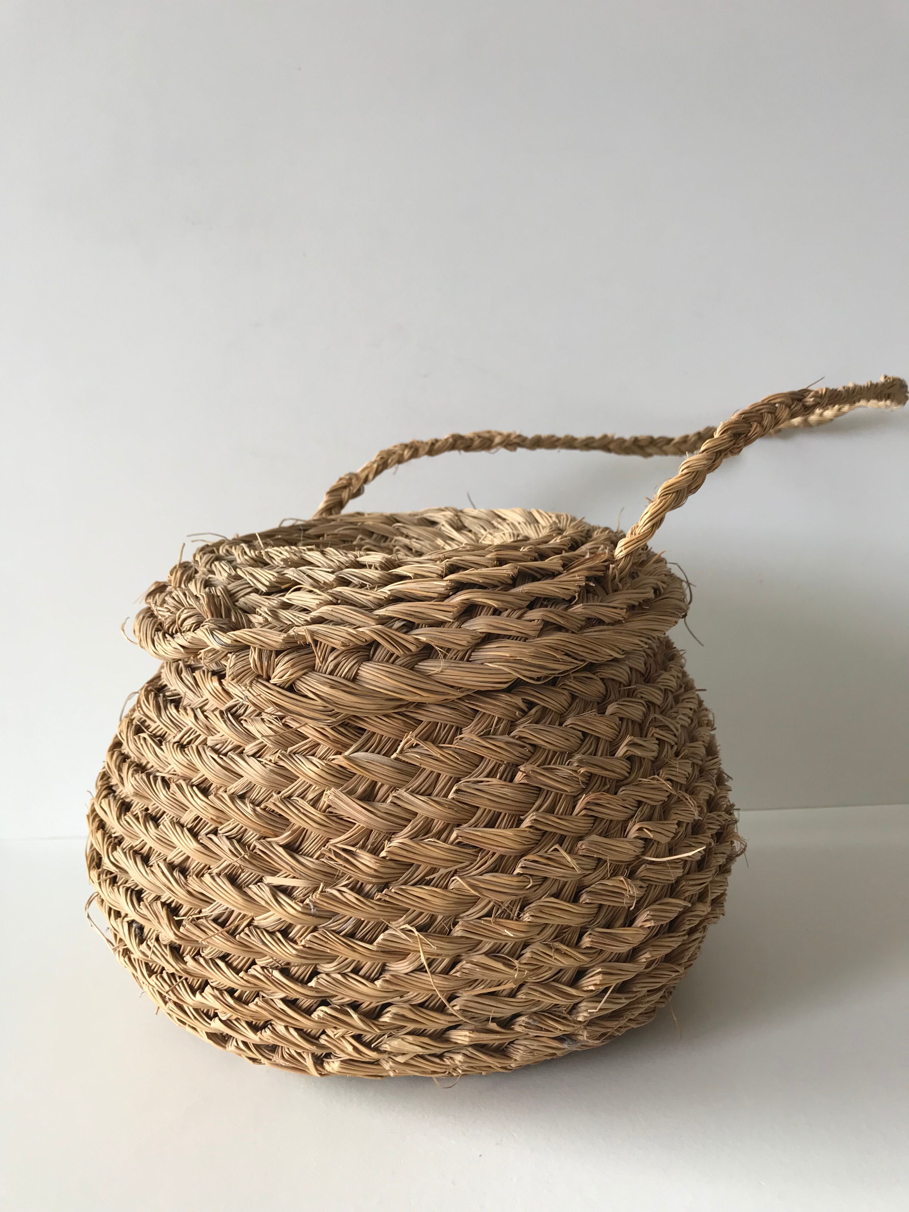 Round bohemian basket