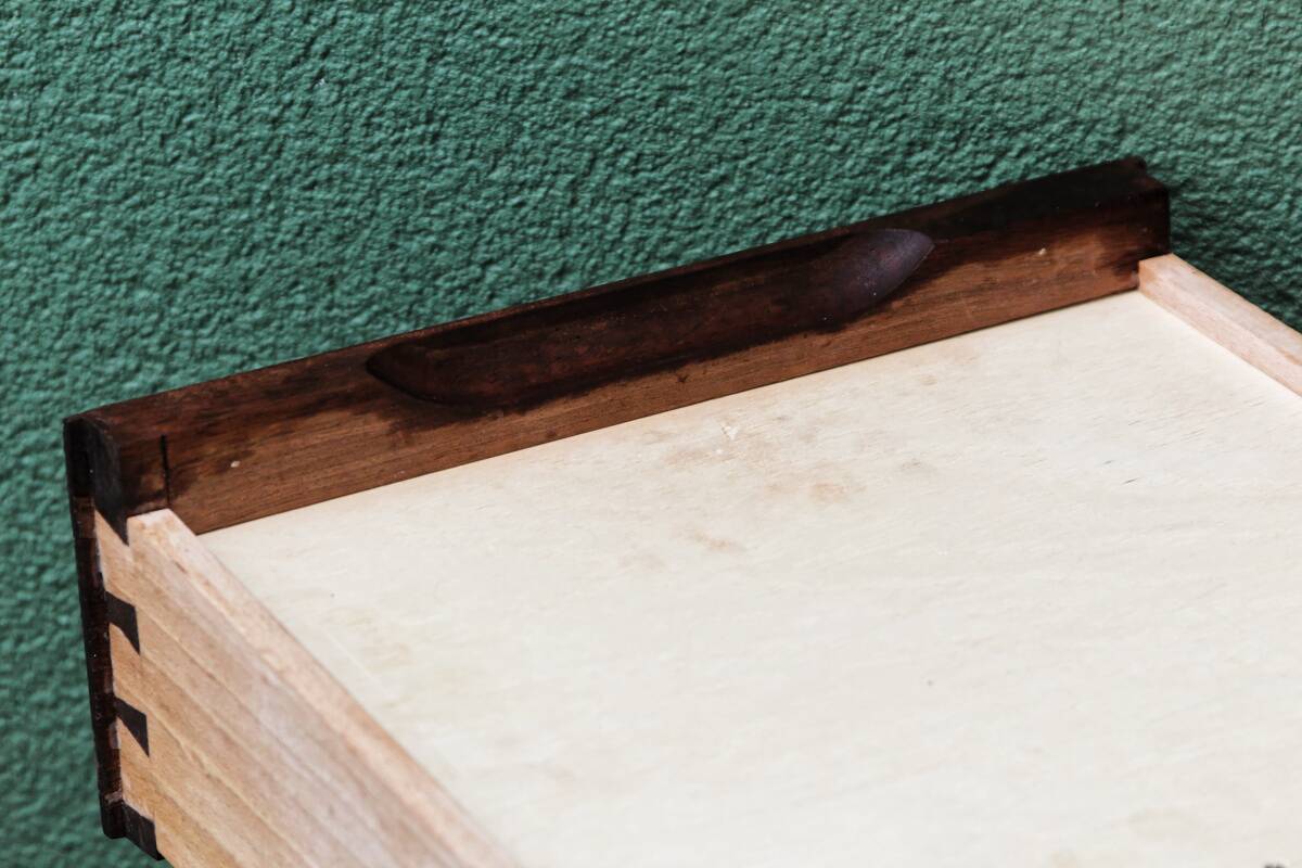 Table de chevet, teck et palissandre