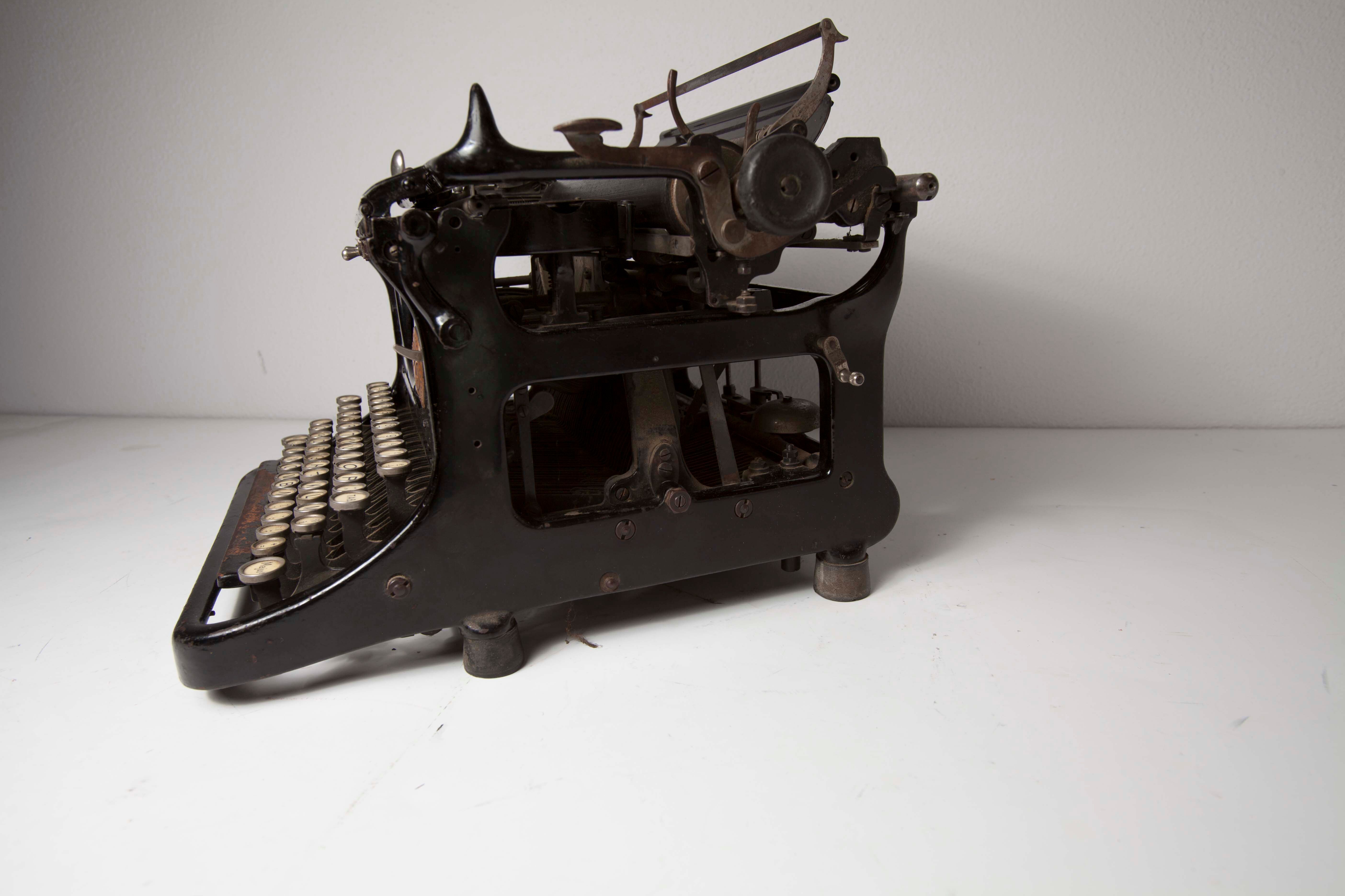 Typewriter continsouza 20s