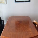 Table à manger en bois