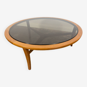 Table basse ronde scandinave en teck avec plateau en verre, années 1960.