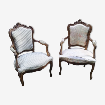 Lot de 2 fauteuils cabriolet de style Louis XV