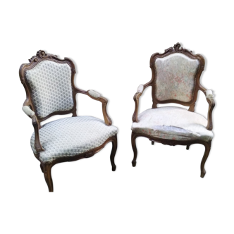 Lot de 2 fauteuils cabriolet de style Louis XV