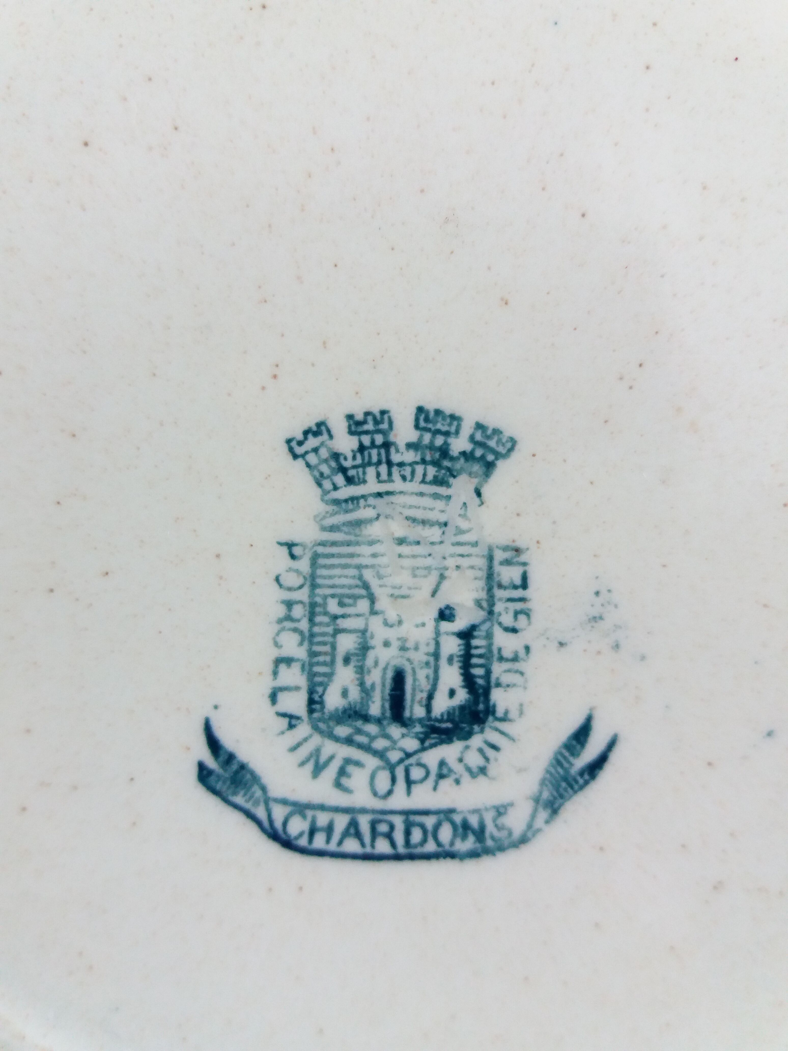 Pair of Chardons plates