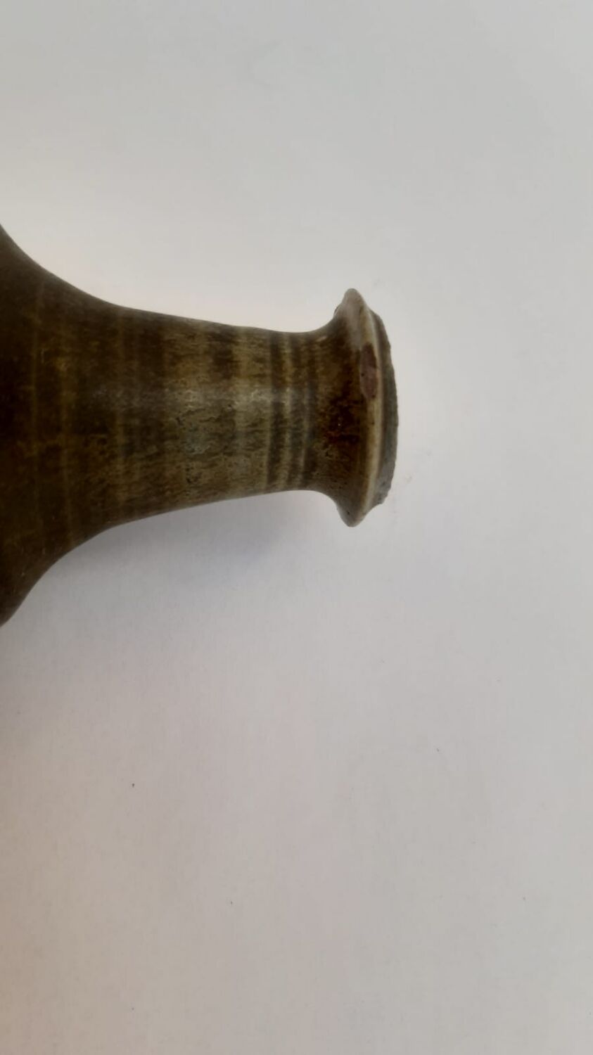 Vase en grès signé Puisaye