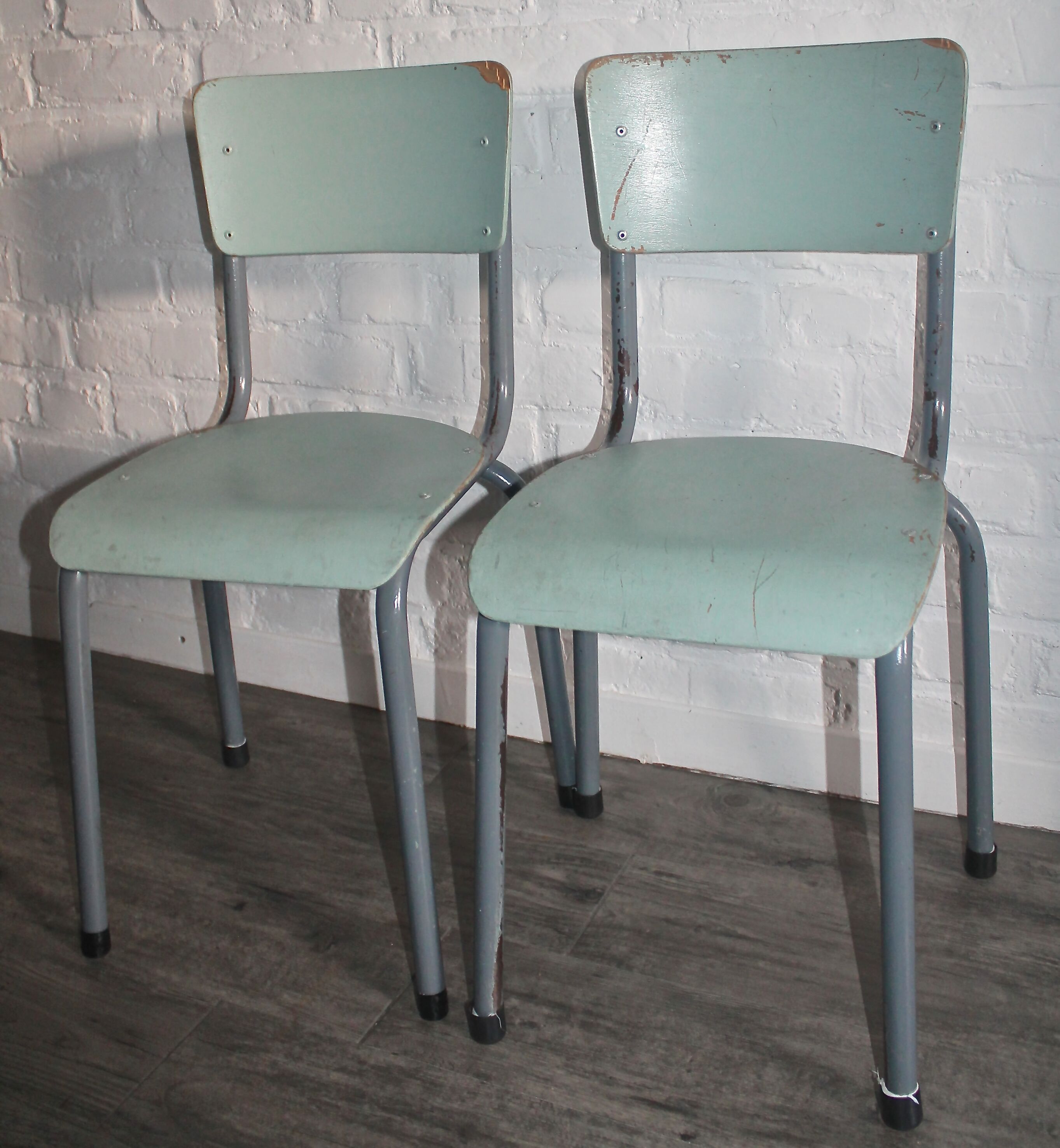 2  chairs