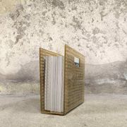Porte-revues vintage en plexiglas et cannage
