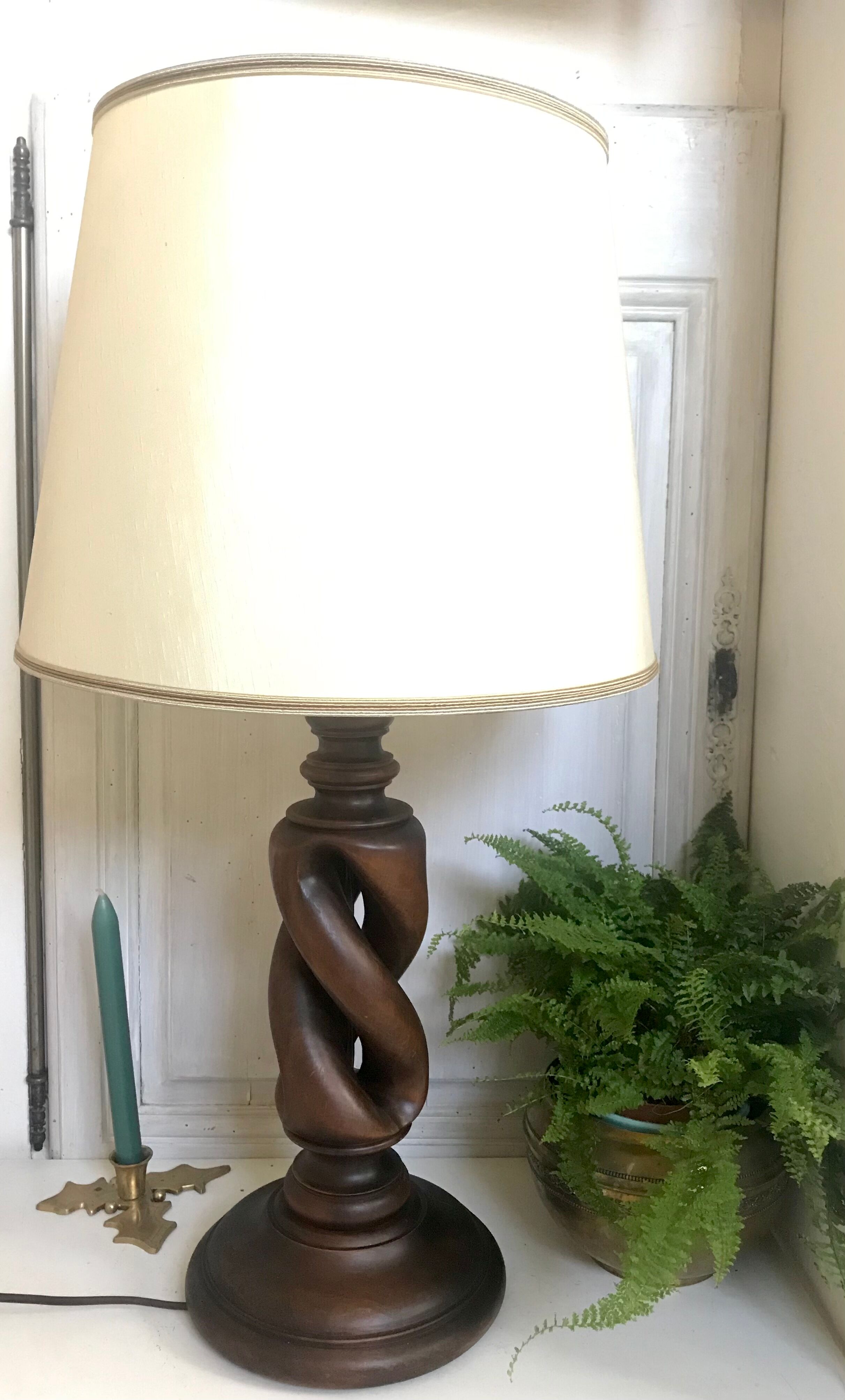 Vintage wooden lamp 47cm