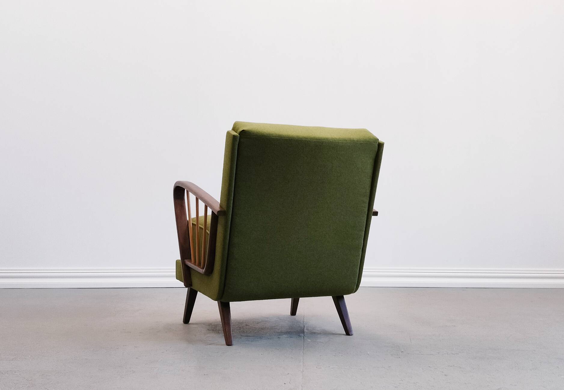 Vintage Lounger Chair in Grass Green, 1950s