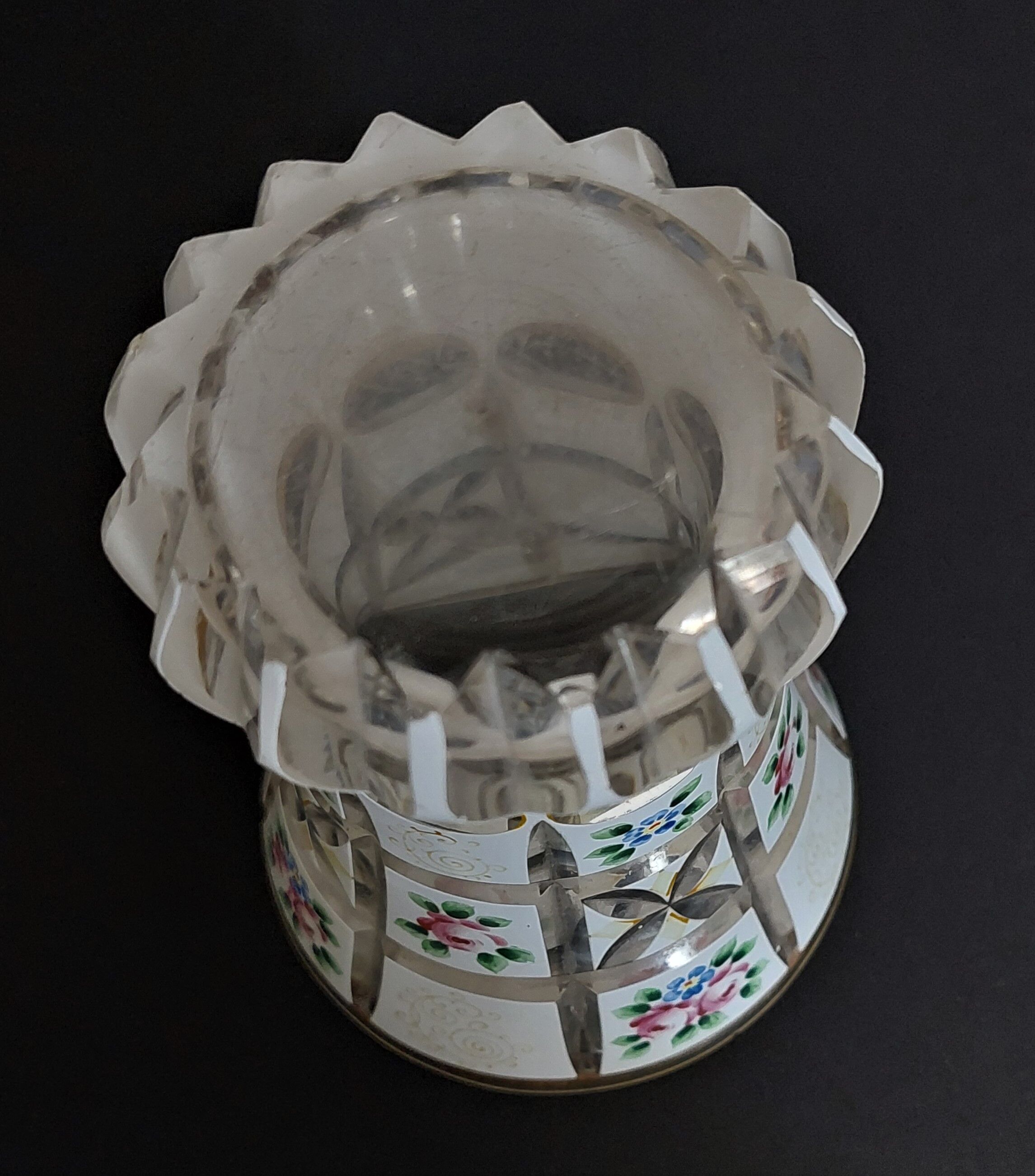 Vase with violets double cut glass nineteenth