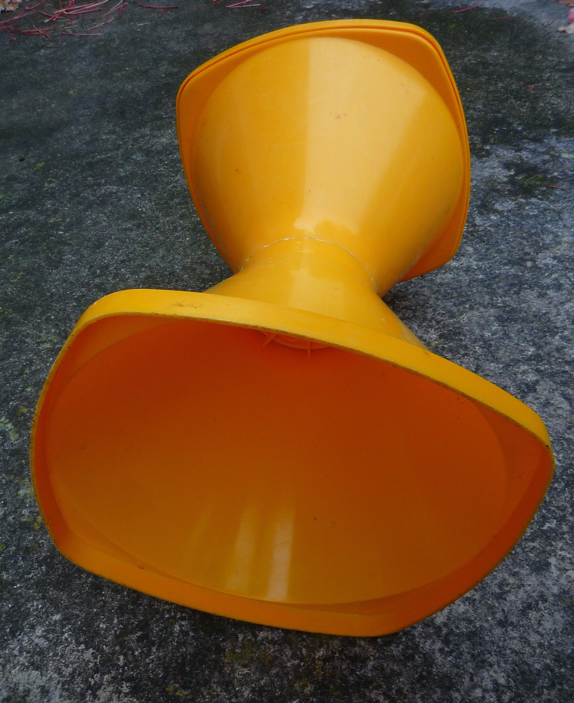 Yellow stool Tam Tam style, vintage 70s