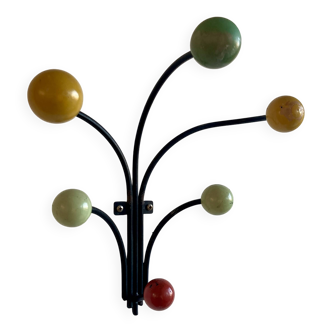 Wall mounted coat rack