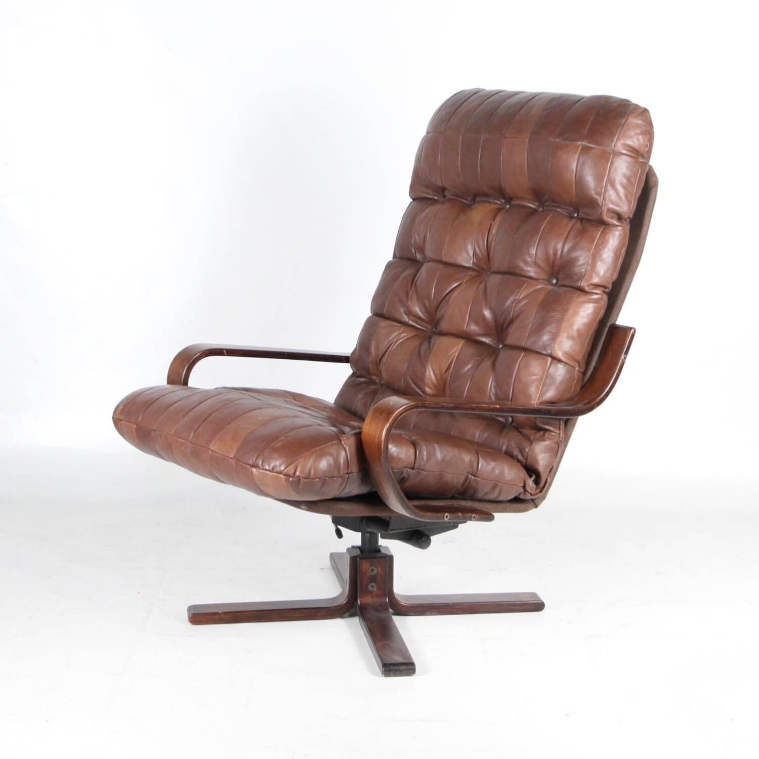Fauteuil vintage en bois et cuir