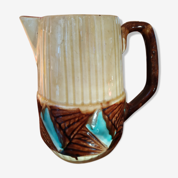 Northern earthenware pitcher