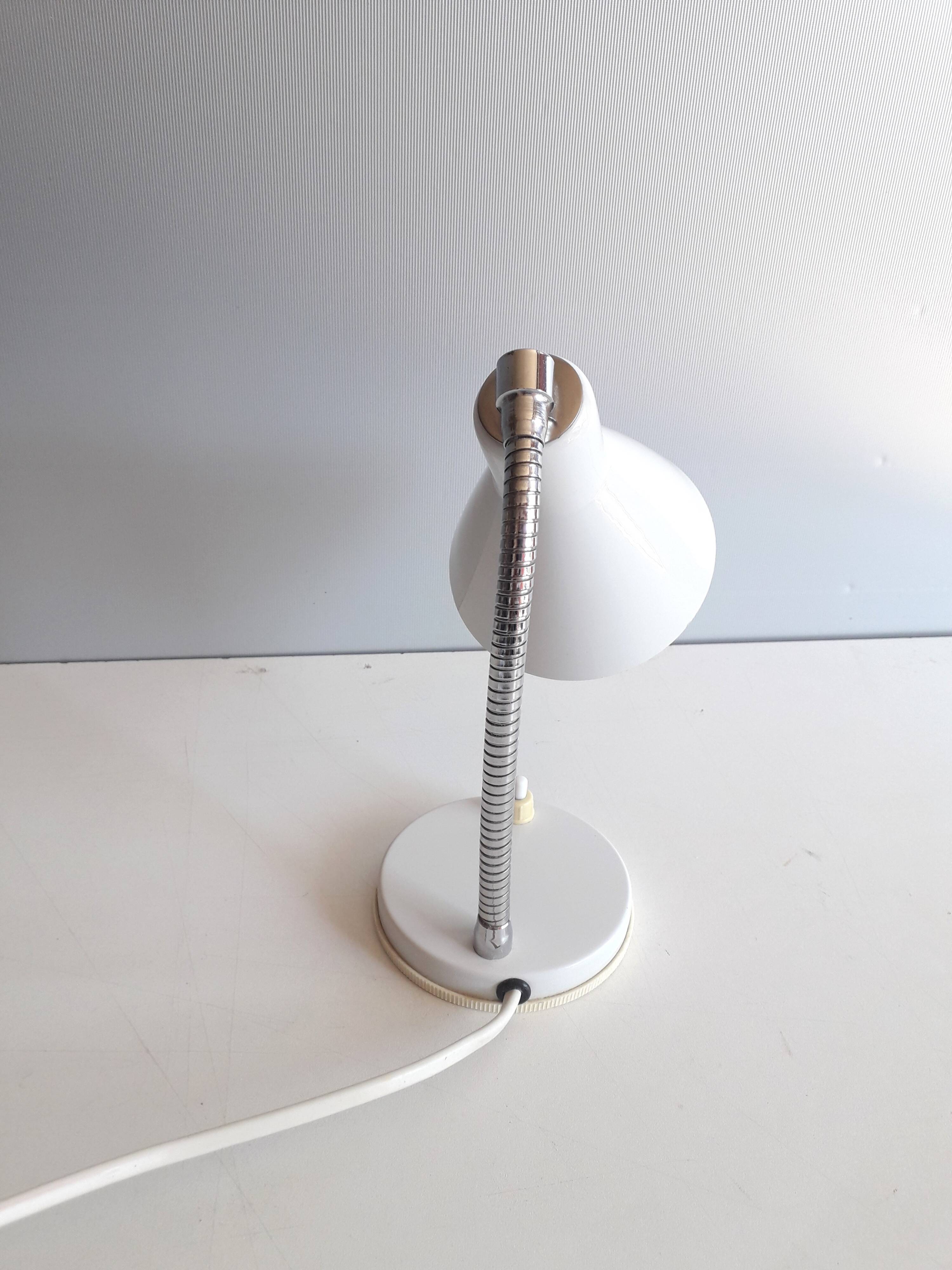 Vintage desk lamp / reading light - white lacquered - 1970s