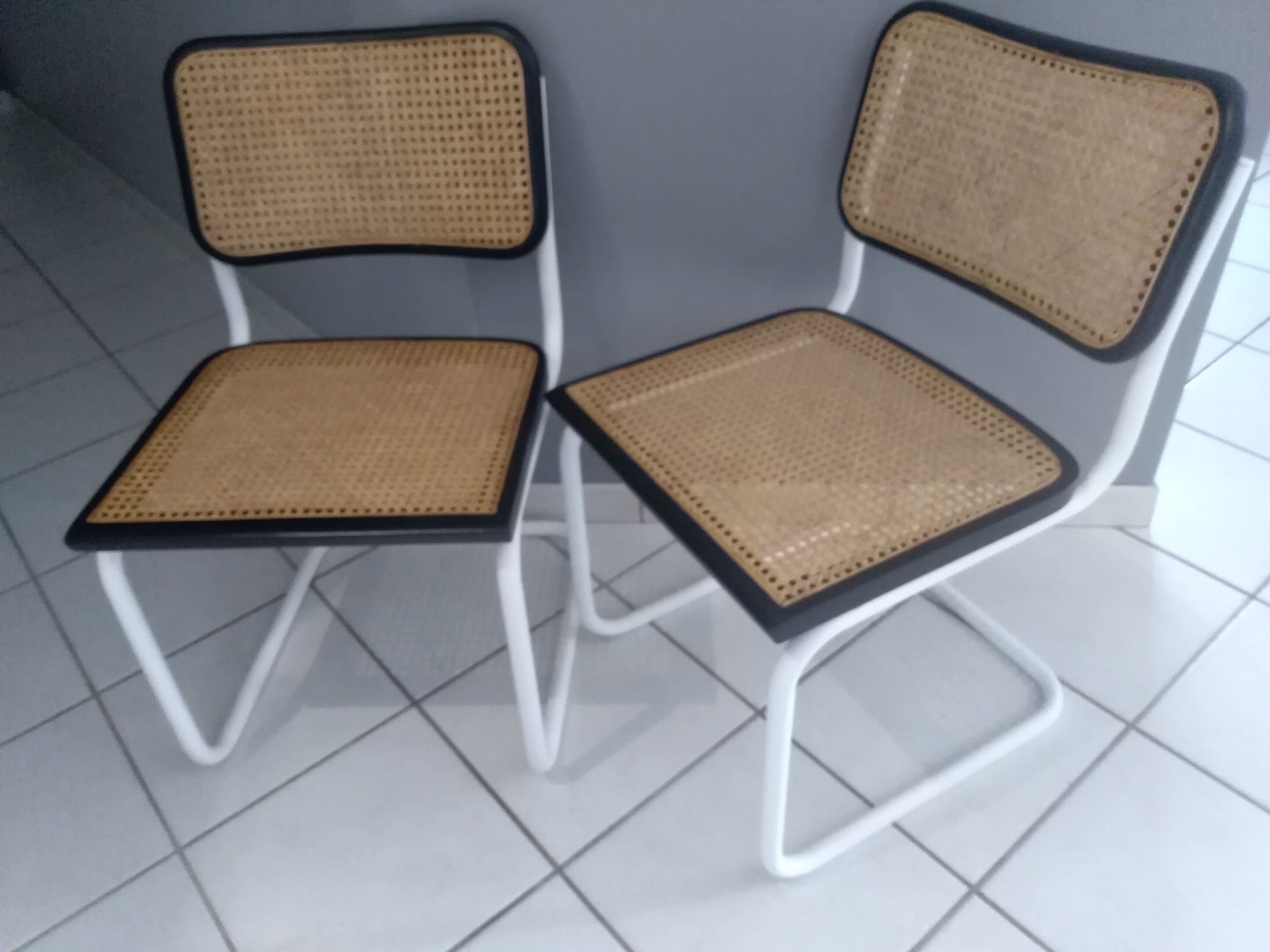 Paire de chaises Cesca B32 par Marcel Breuer 1986