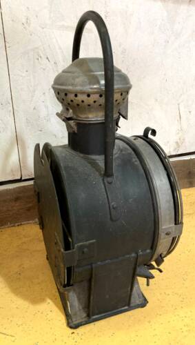 Old locomotive lantern - SNCF