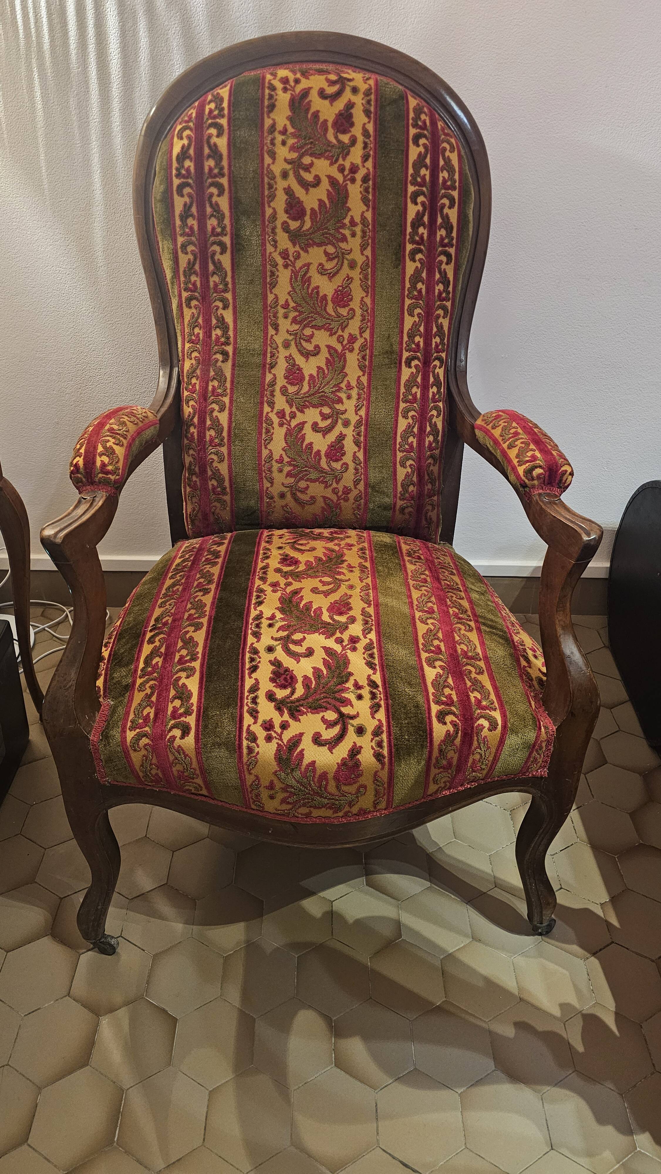 Fauteuil Louis-Philippe en bois massif