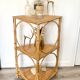 Etagère d'angle en rotin