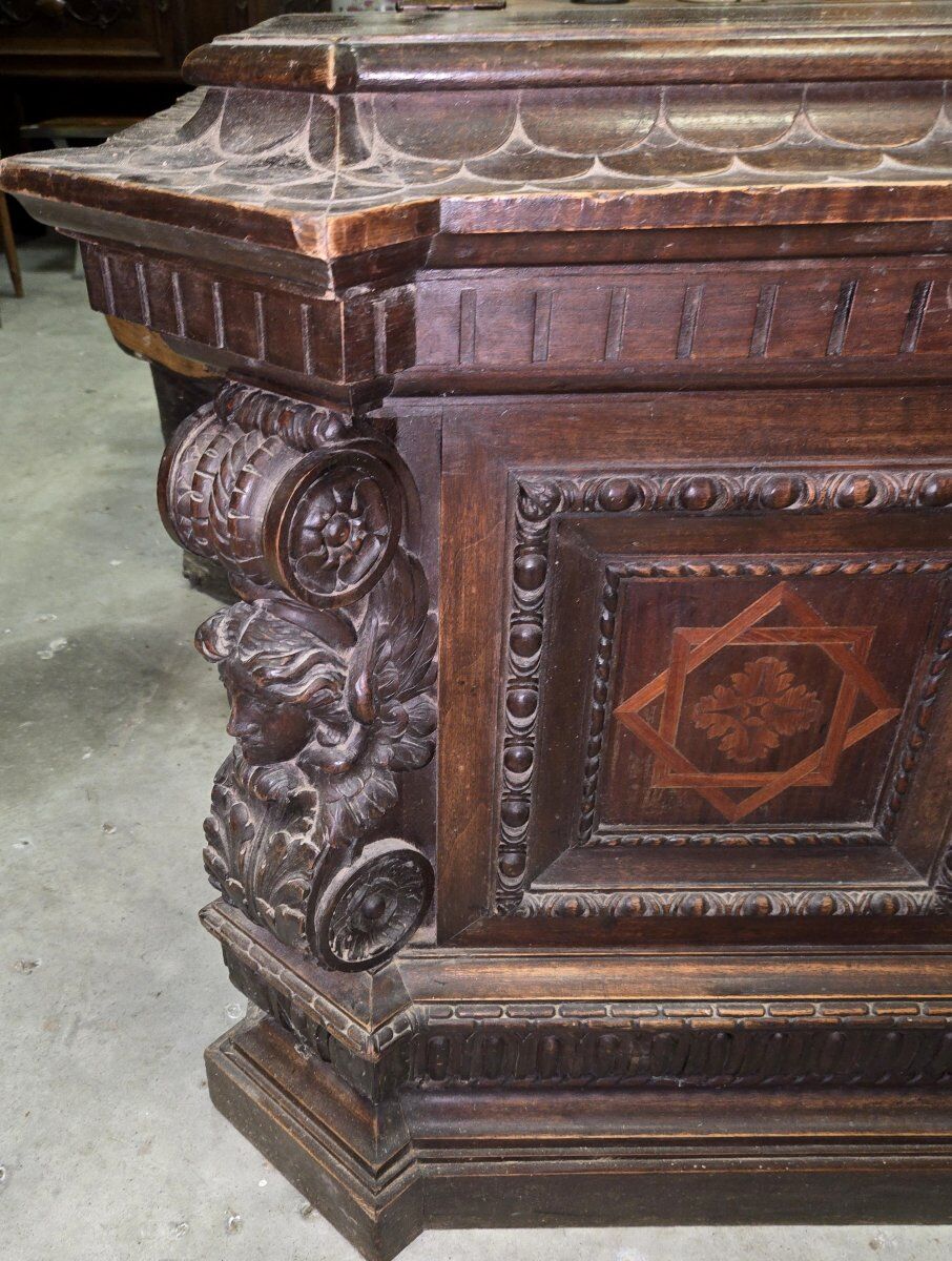 Important chest / Lombard trunk – 19th century