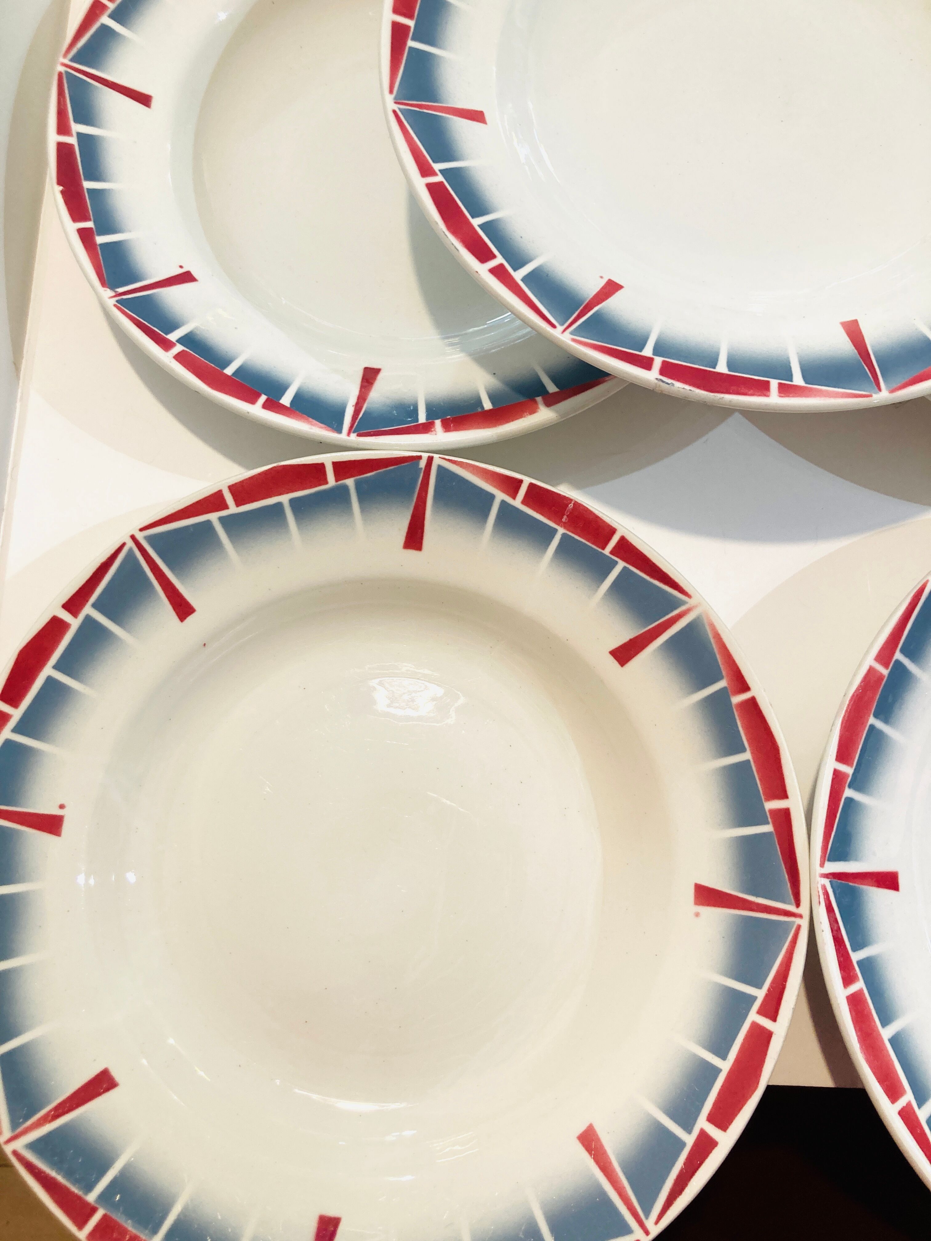 8 hollow plates ceranord st amand boulingrin pink and blue -vintage-kitchen-retro