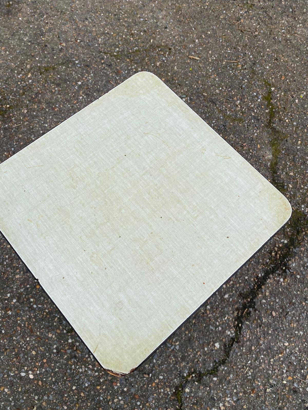 Tabouret en formica vert clair et acier 1990