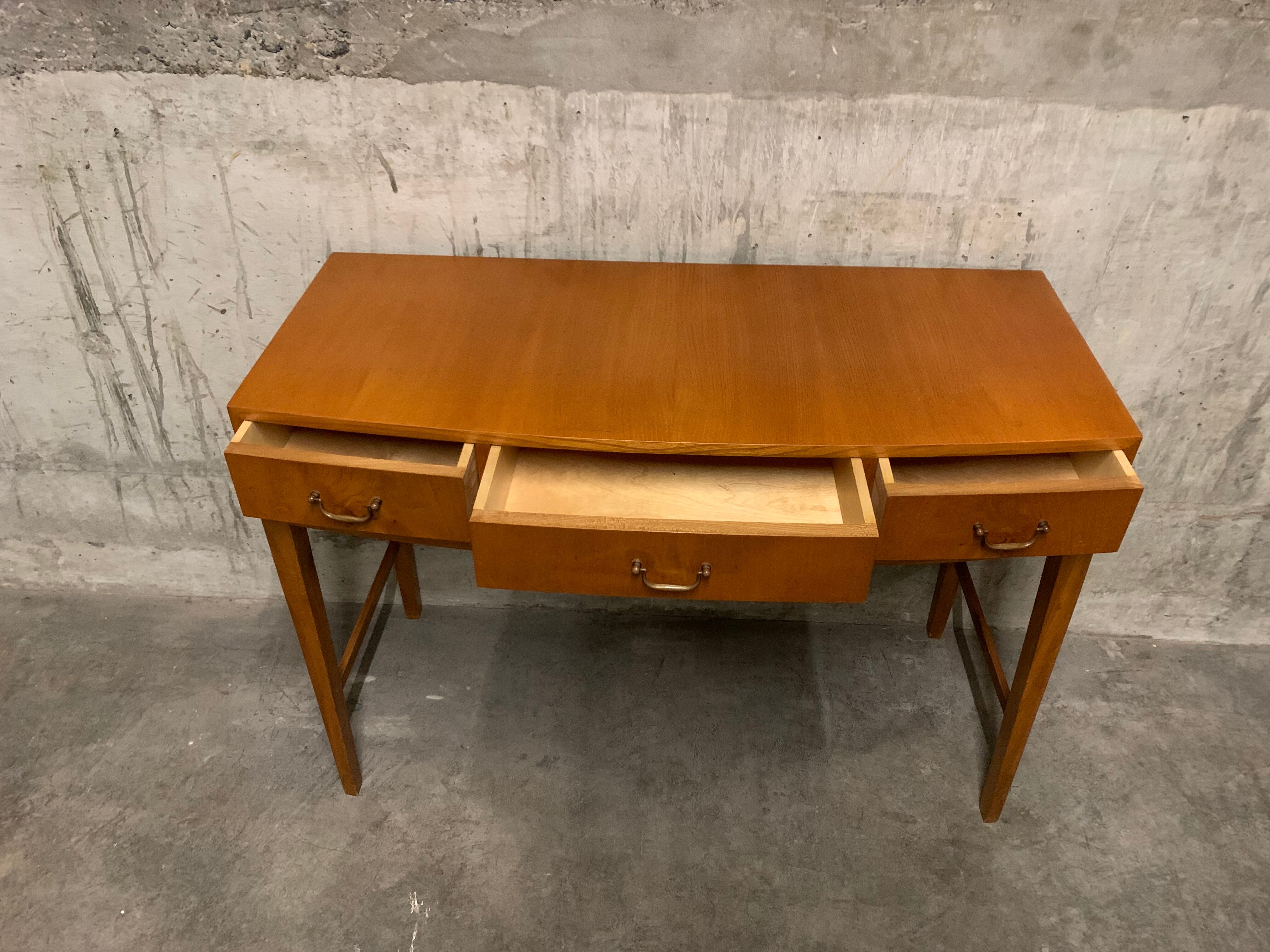 Midcentury console hallway furniture by Ole Wanscher 1940s