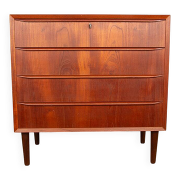 Chest of drawers with 4 drawers, in teak, Denmark 1960s.