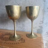 Verres à pied en métal doré