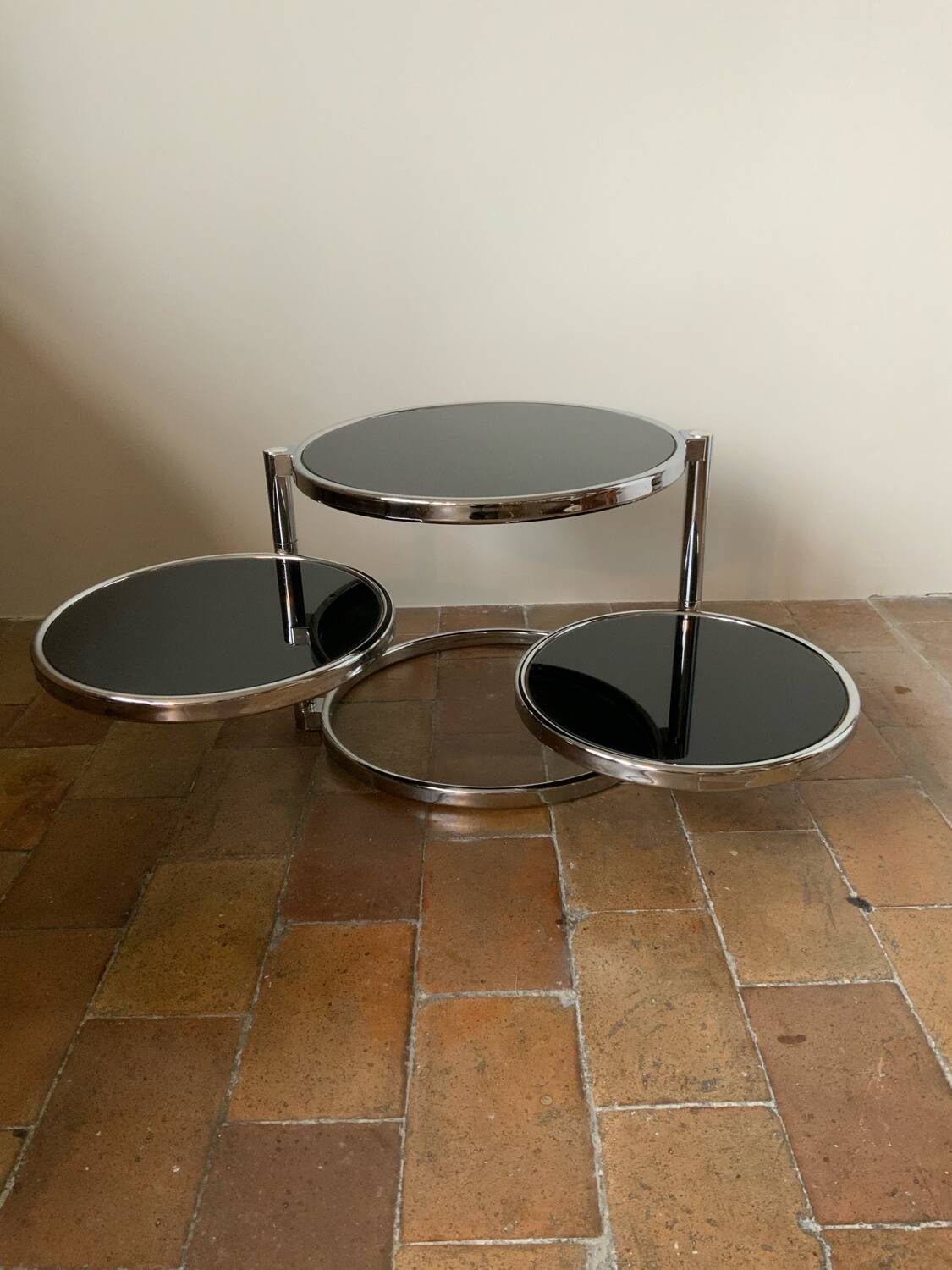 70' round coffee table