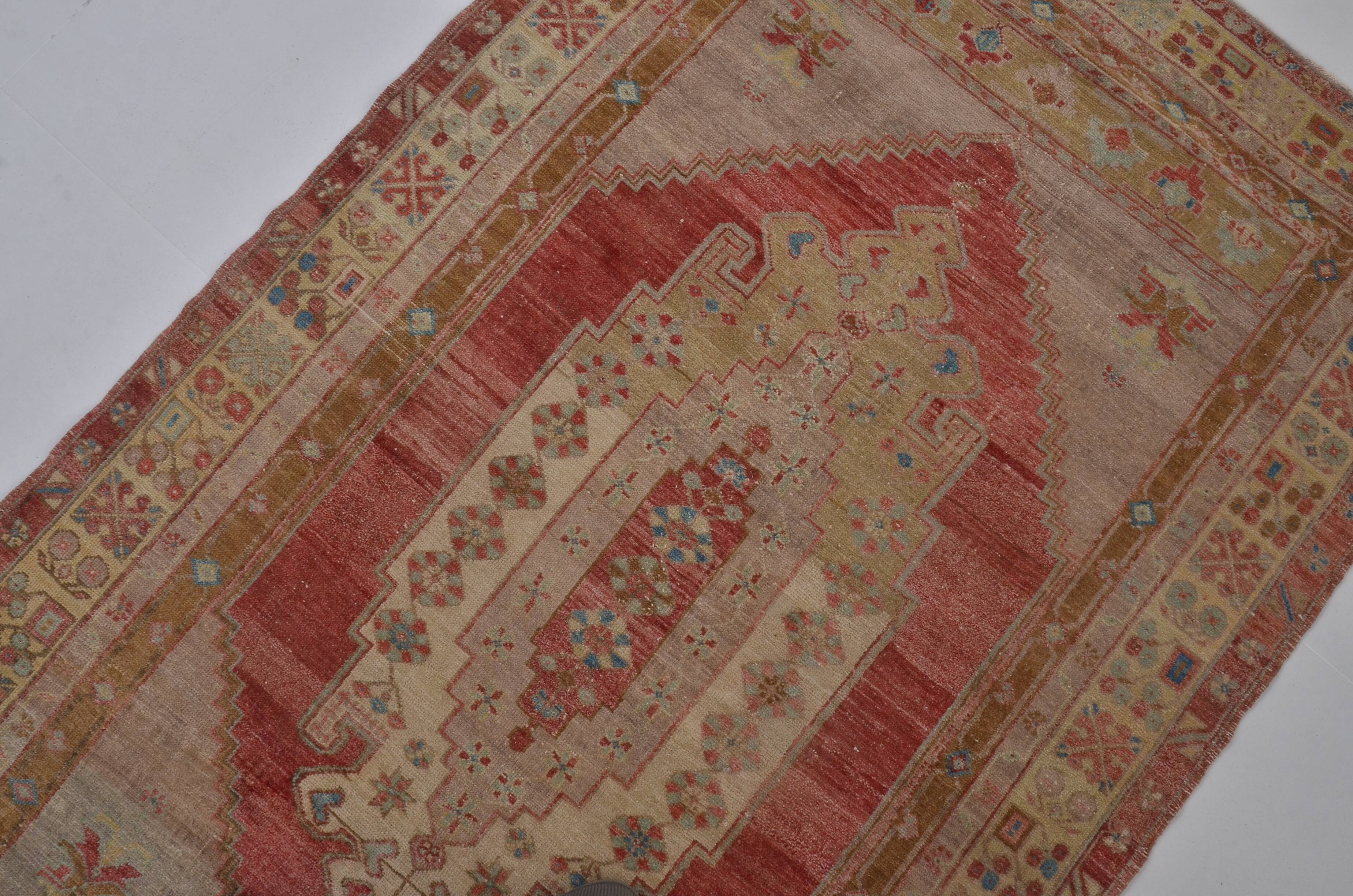 Antique Home Living Vintage Carpet sku 1558