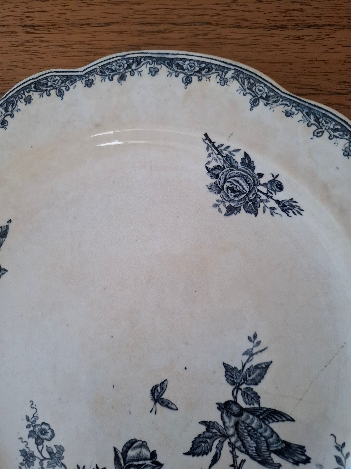 Round plate of iron earth
