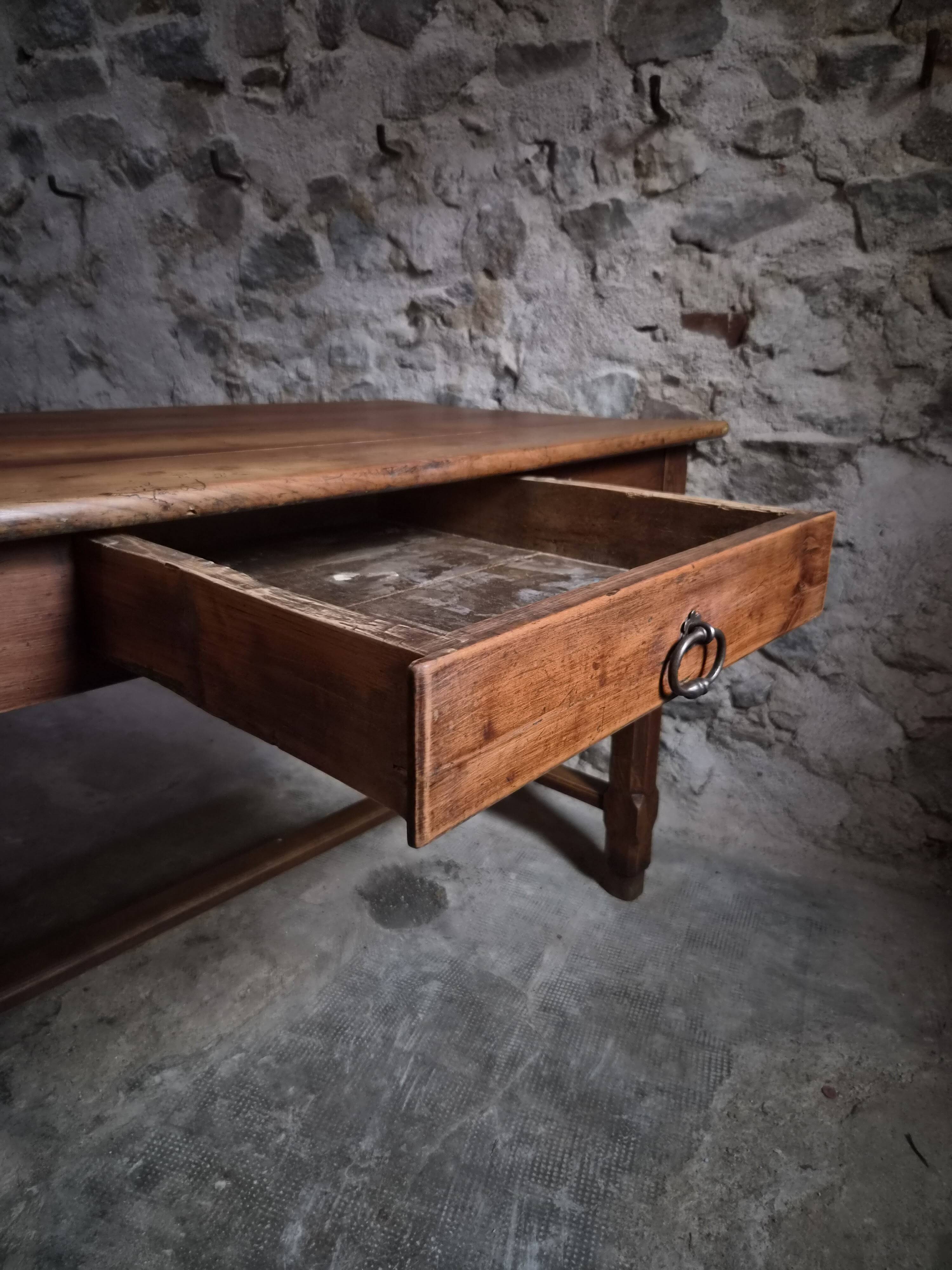 Old farmhouse table in French cherry wood | Auvergne | Circa 1750–1800