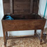 Kneading trough