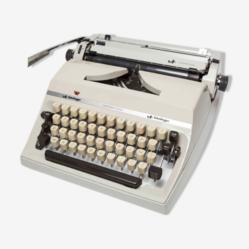Revised Scheidegger International typewriter
