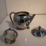 Stainless steel teapot with filter