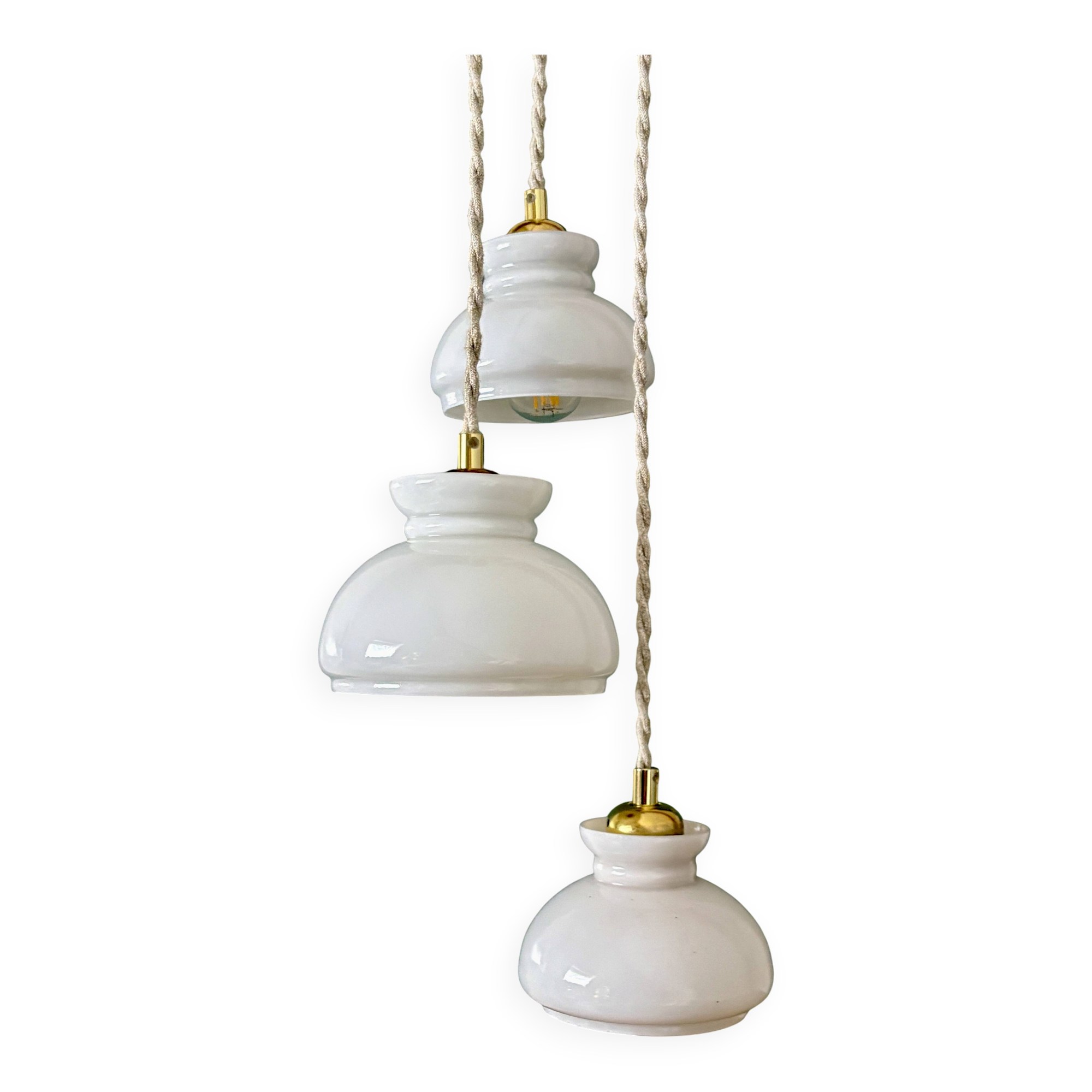 Vintage triple suspension lampshade in white opaline.