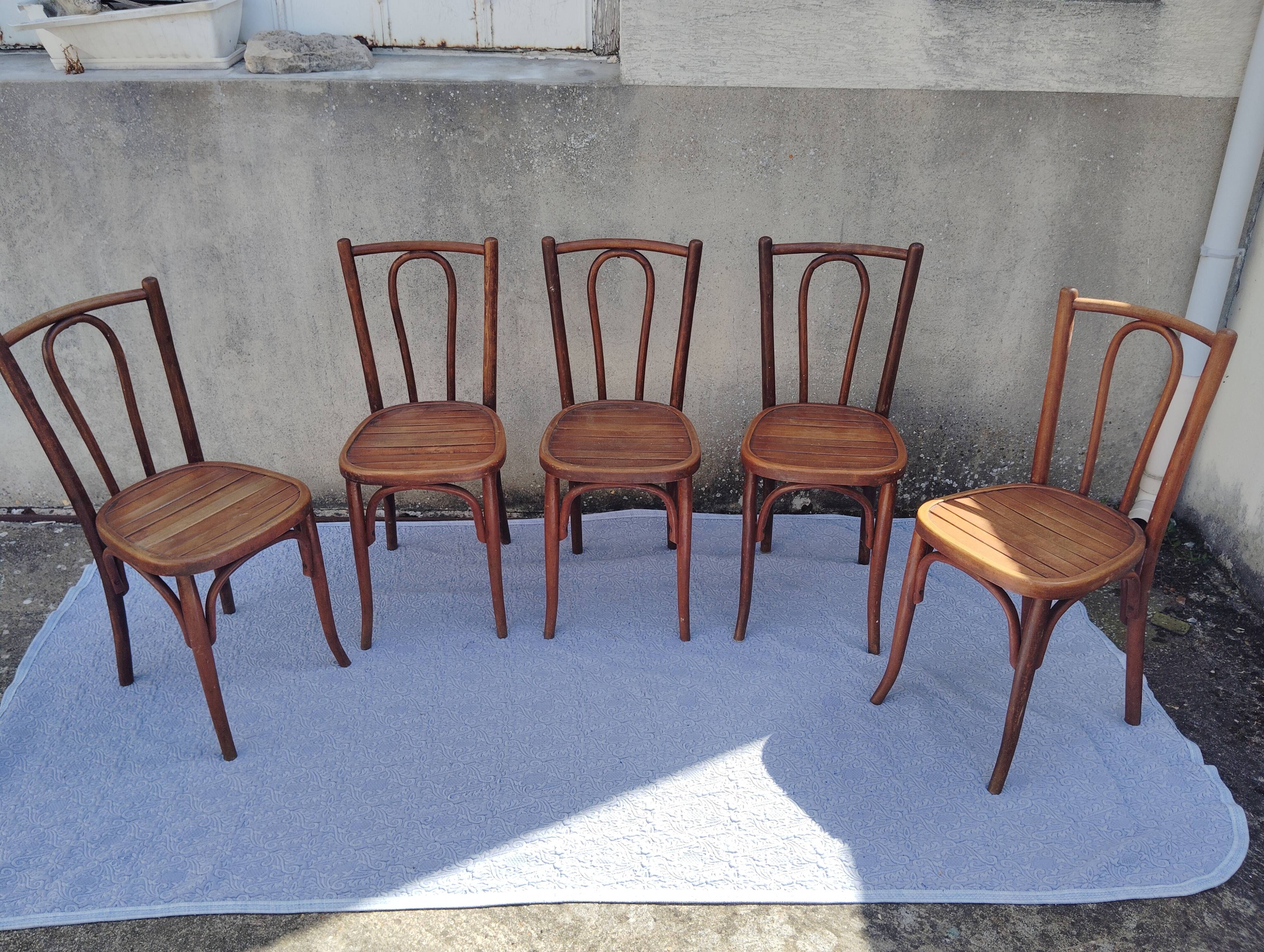 Set of 5 Luterma bistro chairs.