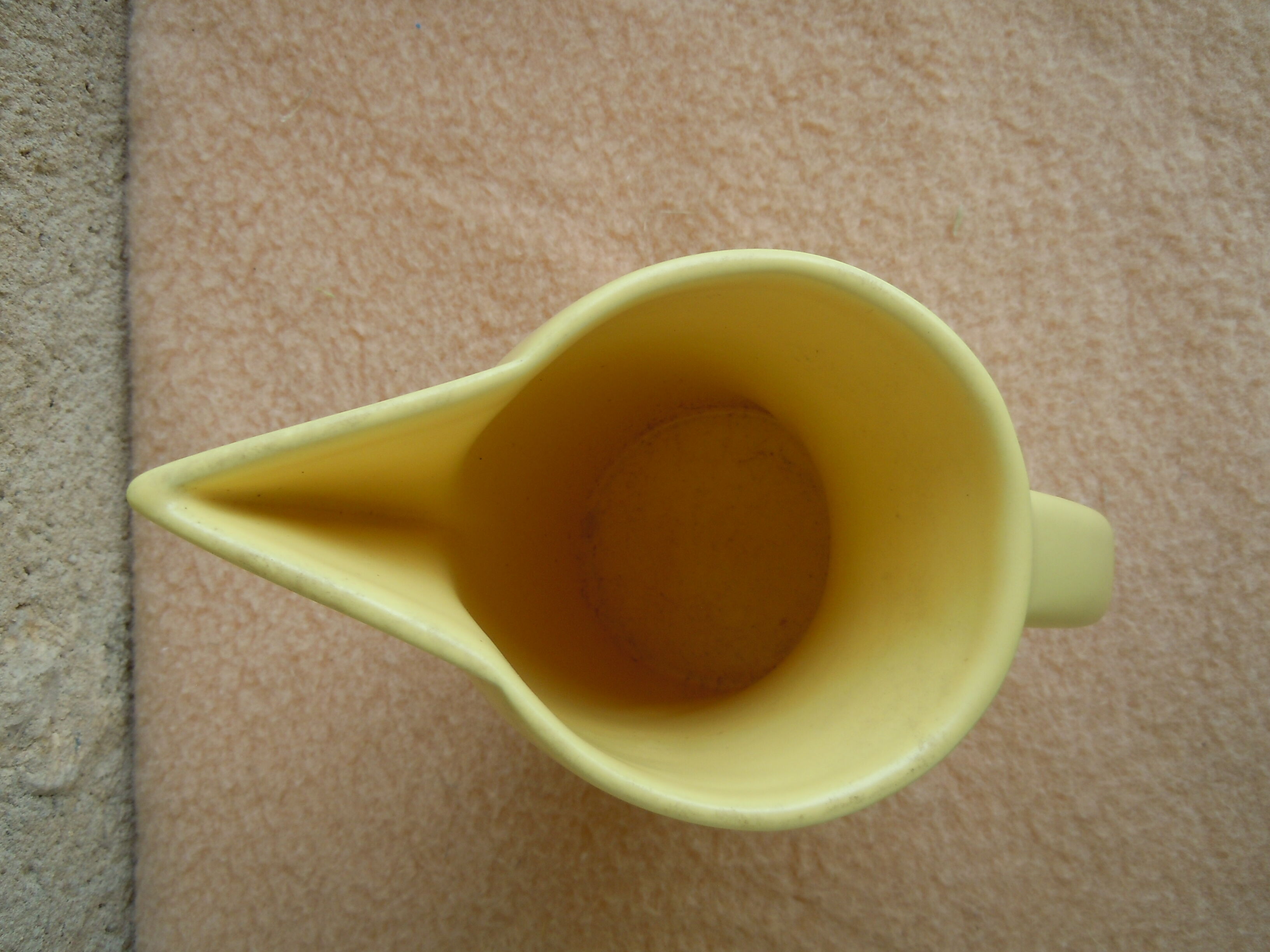 Pitcher vintage