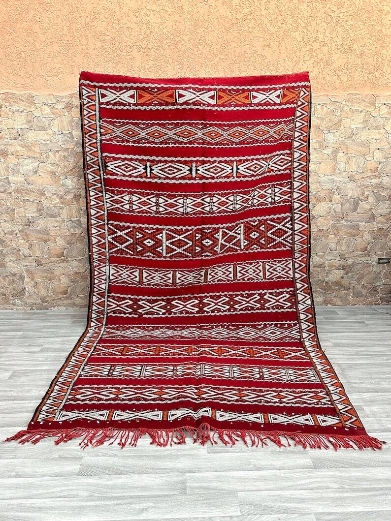 Zemmouri Kilim Rug, Flat Weave Berber Rug, Handmade Moroccan Rug, Home Decor