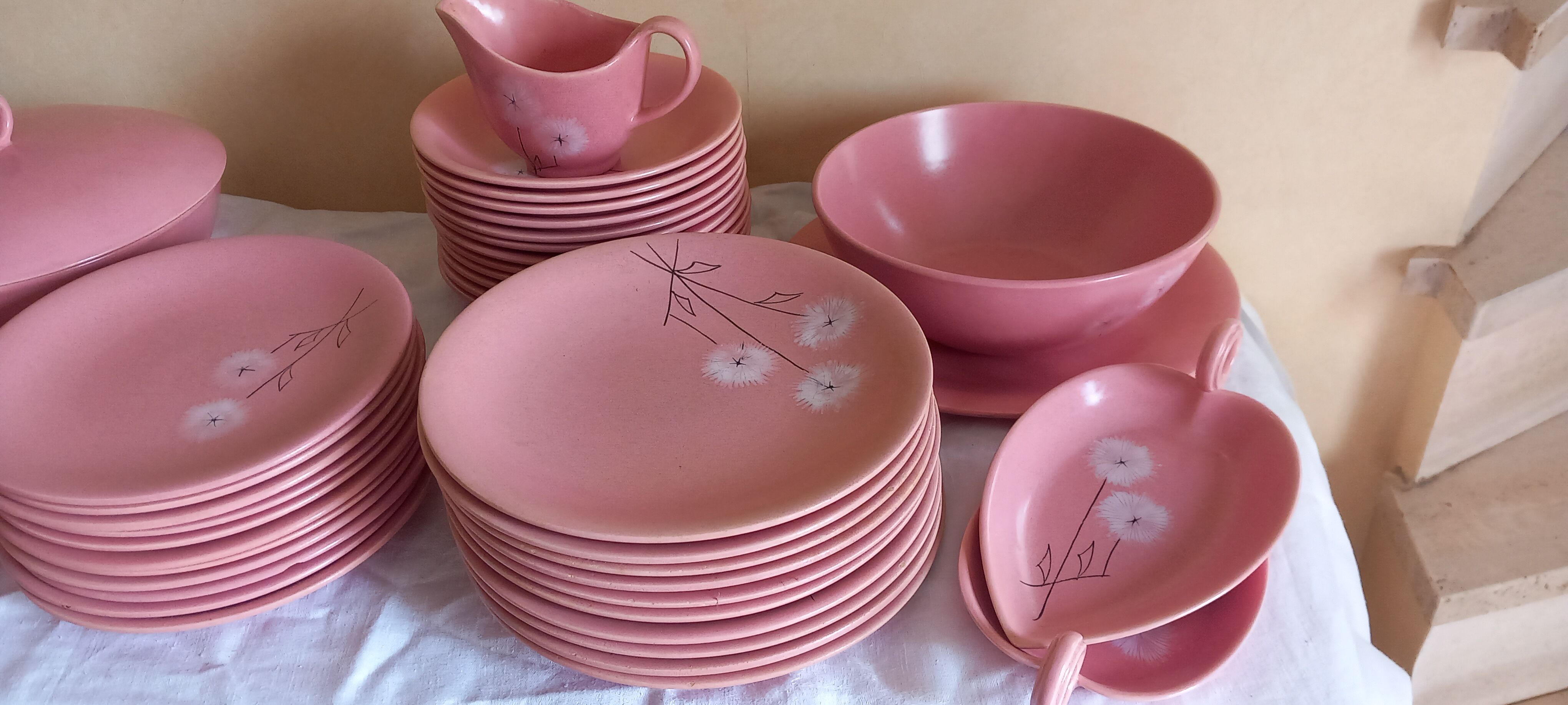 Longchamp France dinner set