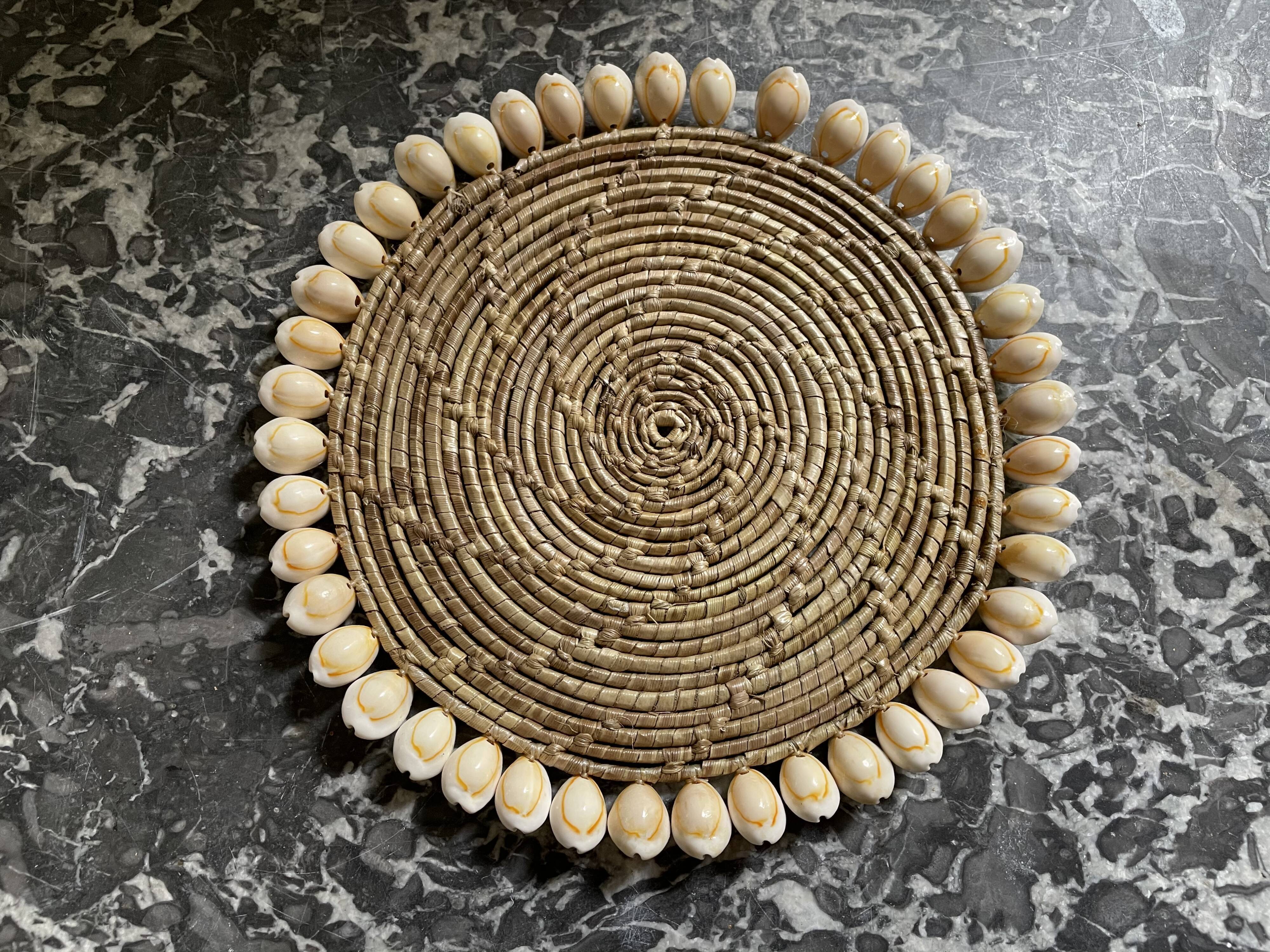 Table mat vintage seashell