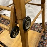 Chaise haute bébé en bois vintage