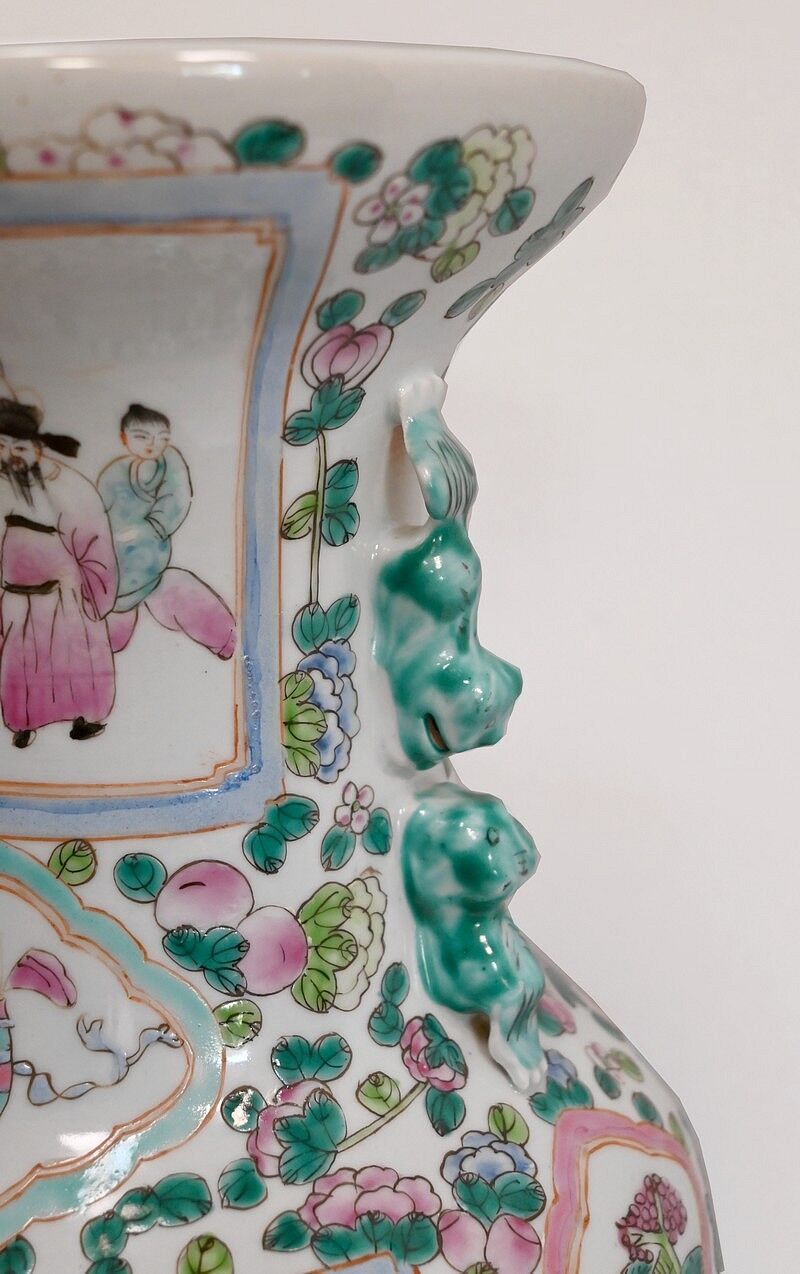 Porcelain vase, China – XXth