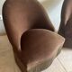 Paire de fauteuils crapaud vintage en velours brun tabac à franges