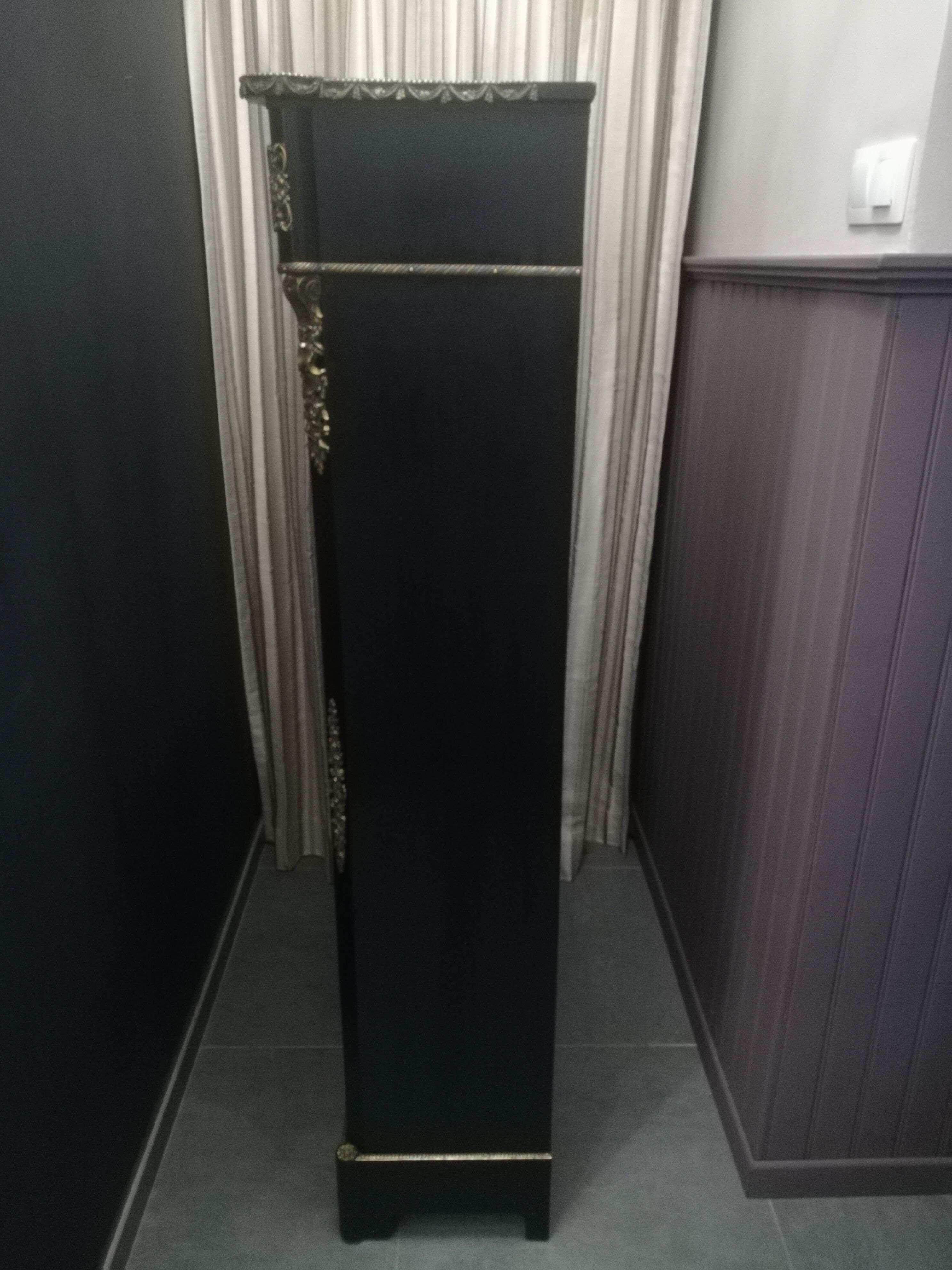 Napoleon III showcase lacquered black and gilded bronze