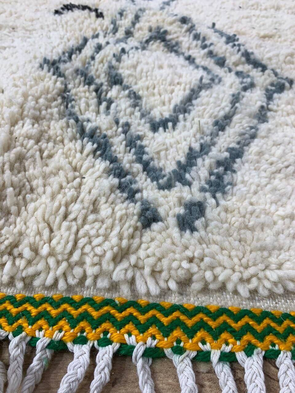 Handmade Moroccan Berber rug 250 X 158 CM