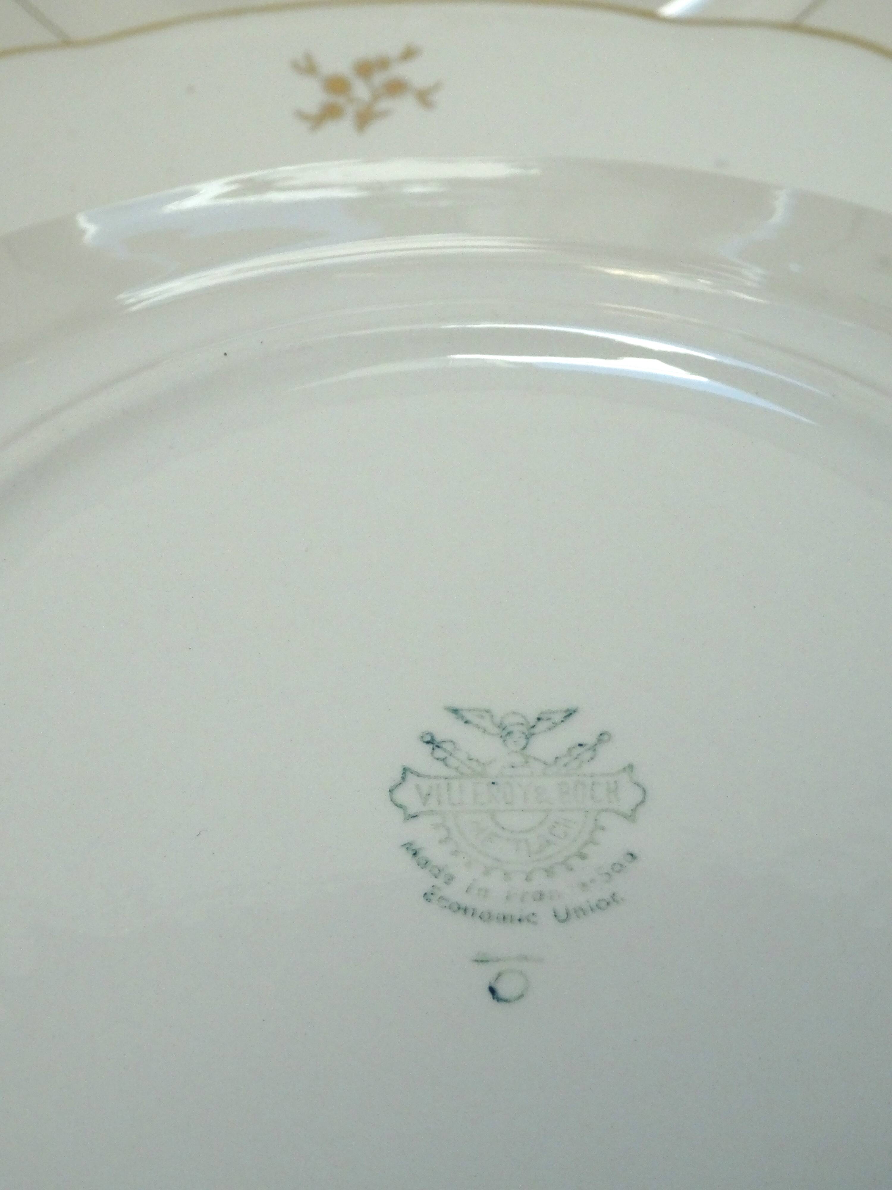6 Villeroy & Boch flat plates